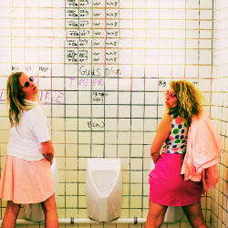 photos/04_A Mess_by_Tor Kolding.png